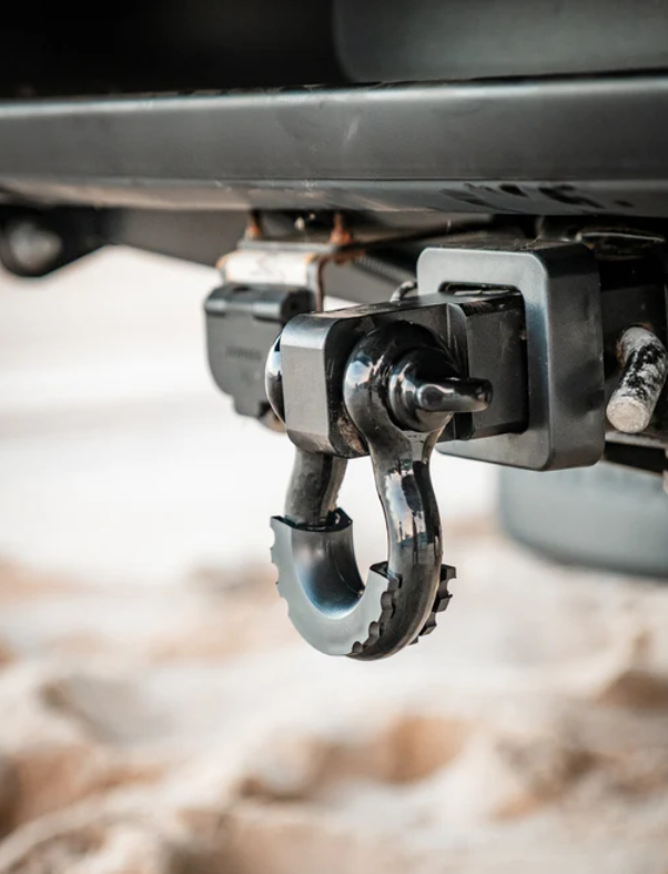 OZtrail Recovery Hitch & 4.75T Bow Shackle - Image 5